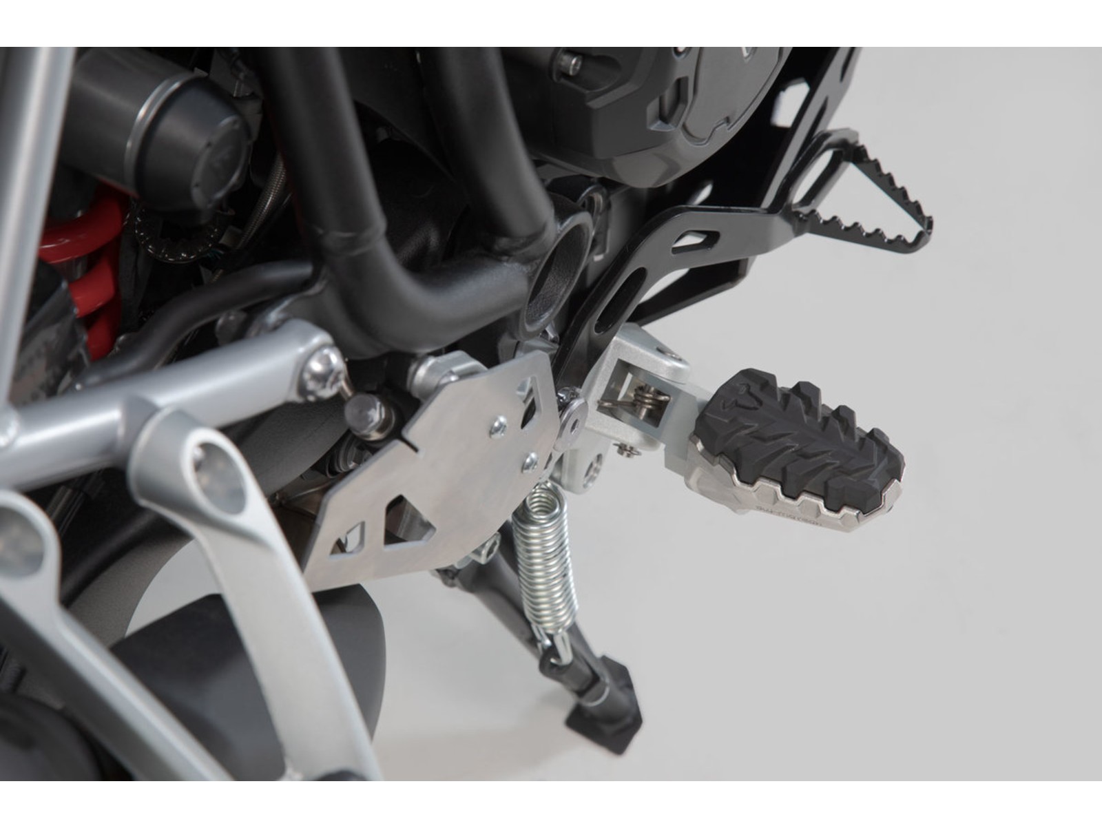 EVO Fußrasten-Kit. Triumph Tiger 800/ 900/ 1200, Scrambler 1200